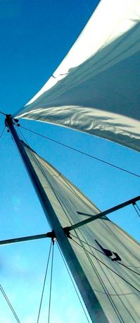 0104ov sails askew.jpg